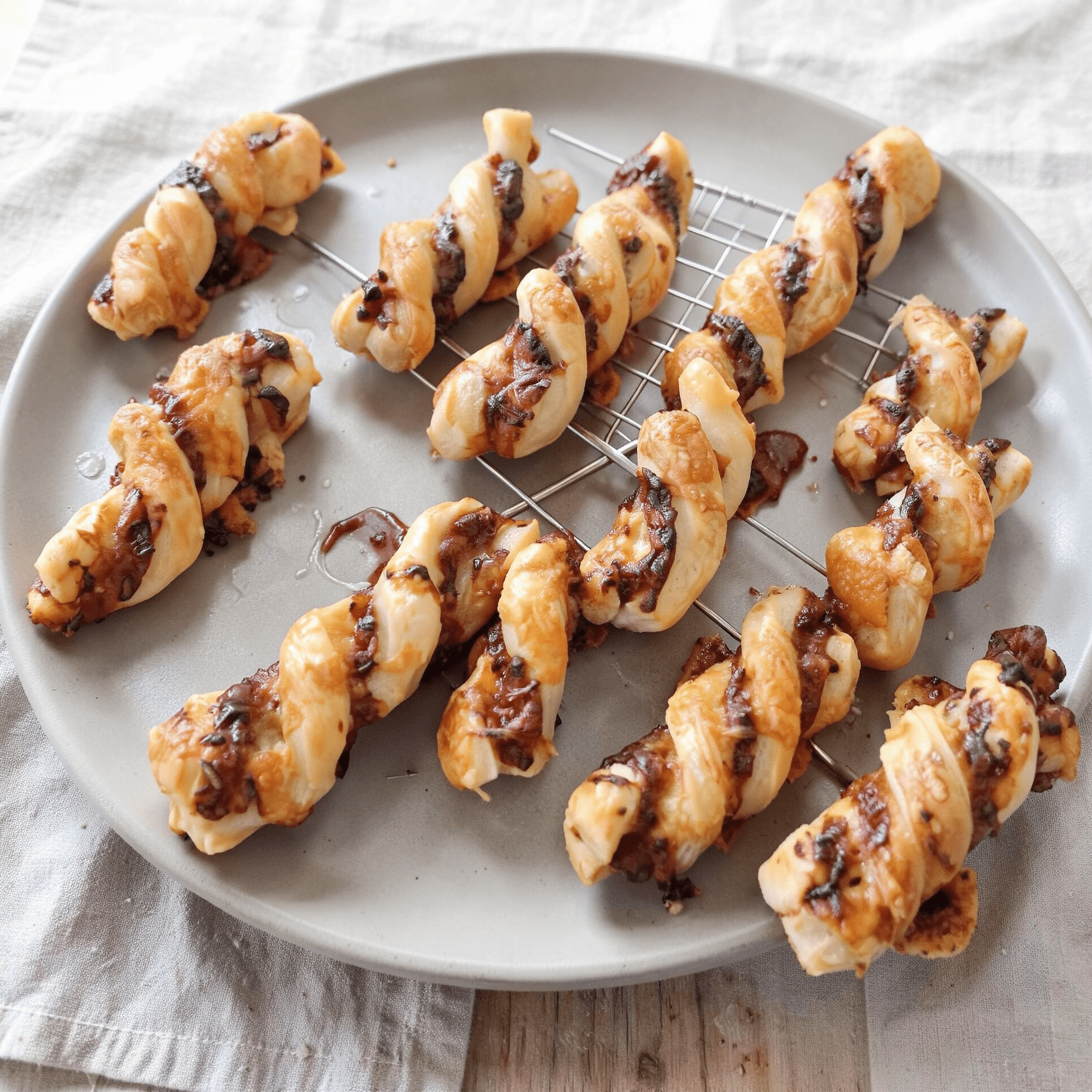 Apple & Sharp Cheddar Twist